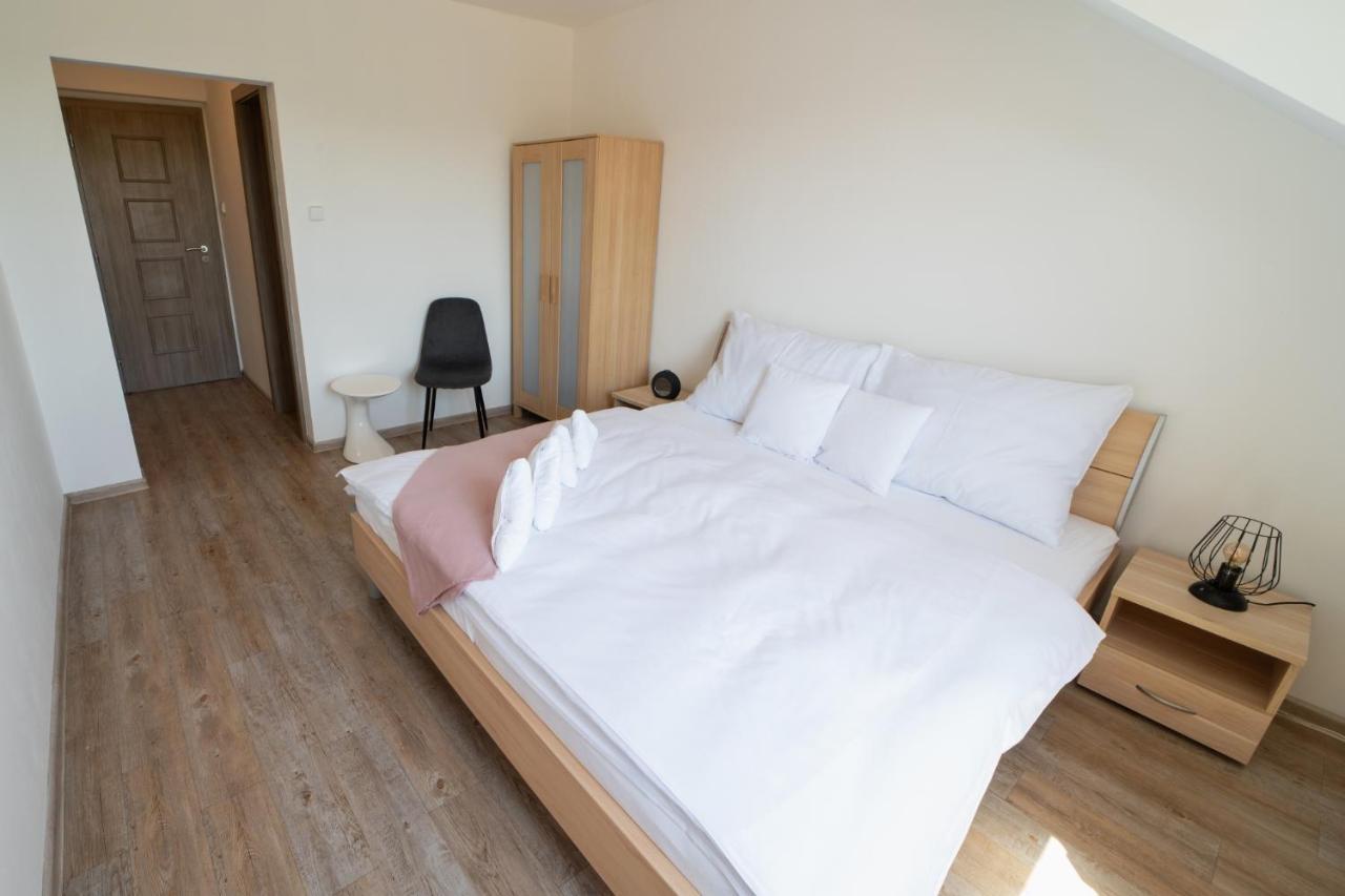 Formule Hotel Perštejn Kültér fotó