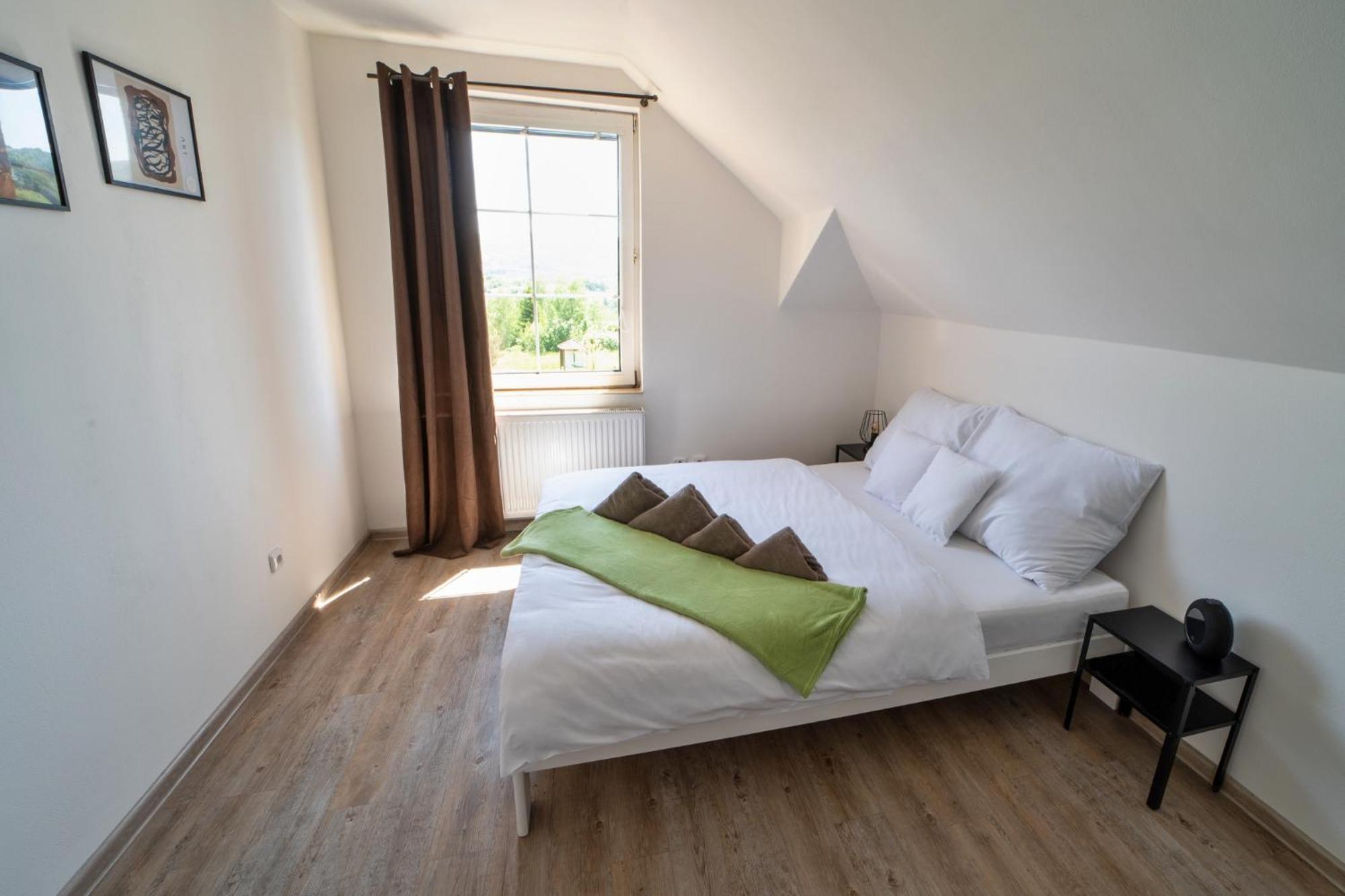 Formule Hotel Perštejn Kültér fotó