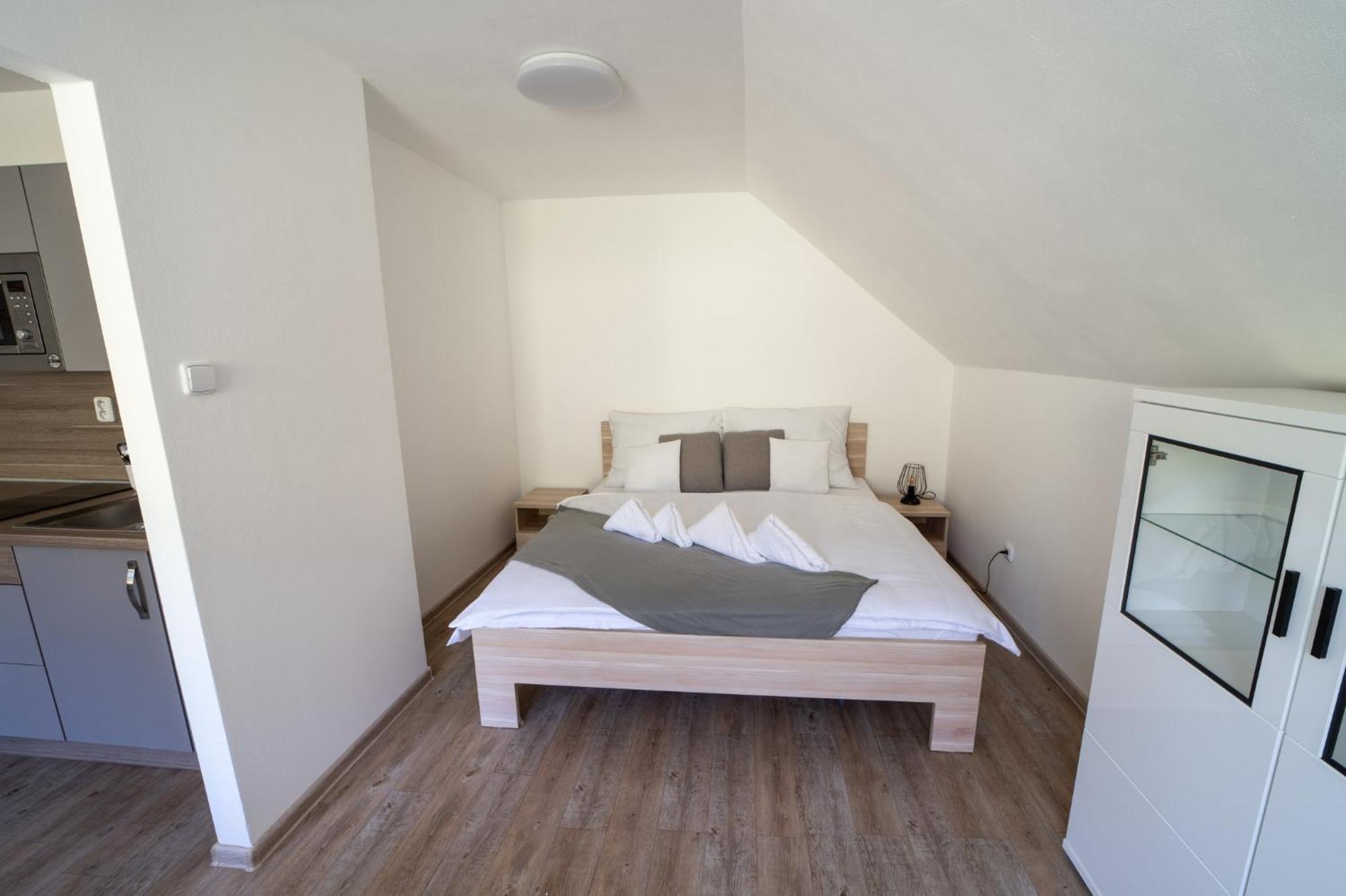 Formule Hotel Perštejn Kültér fotó