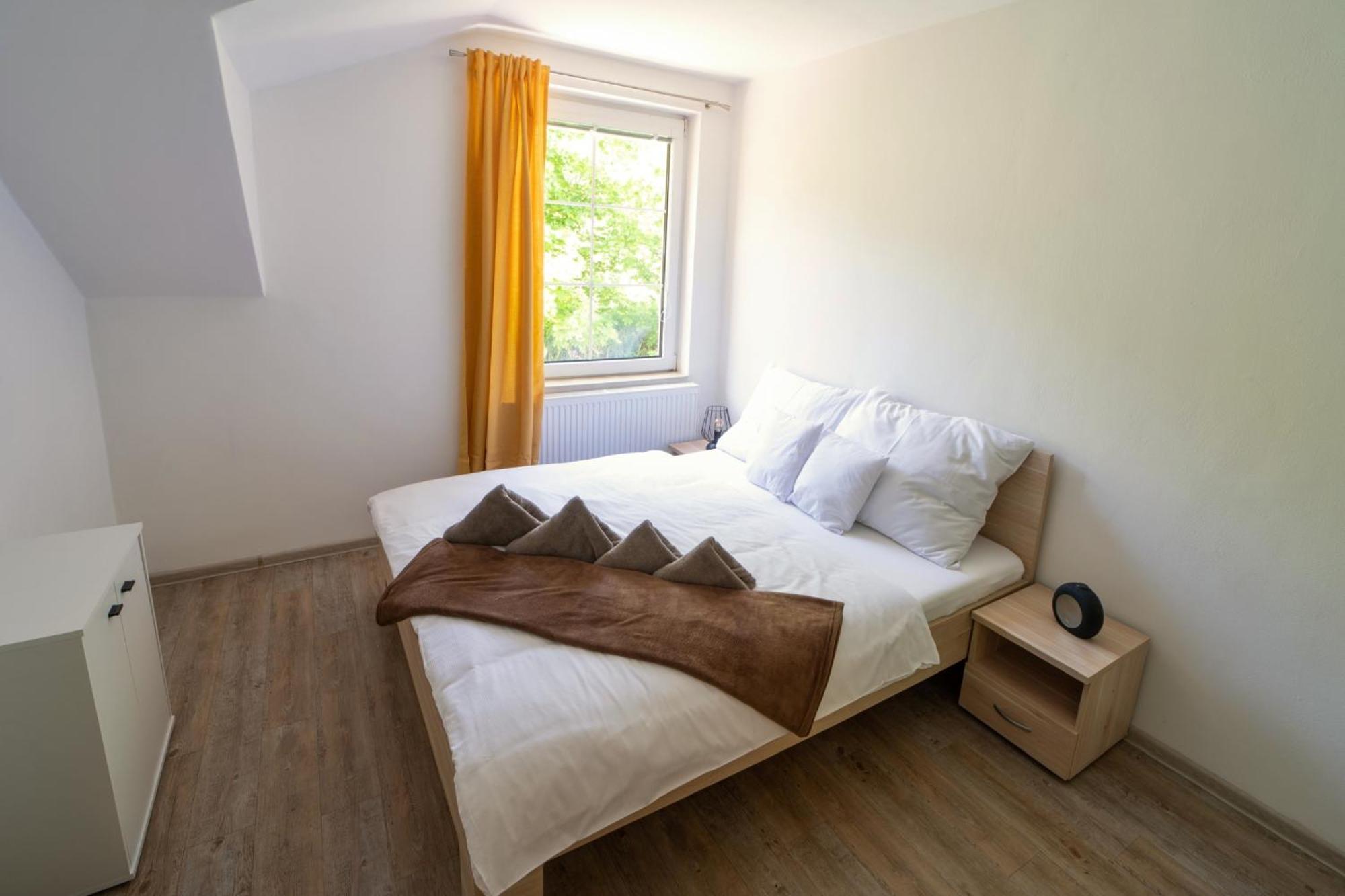 Formule Hotel Perštejn Kültér fotó
