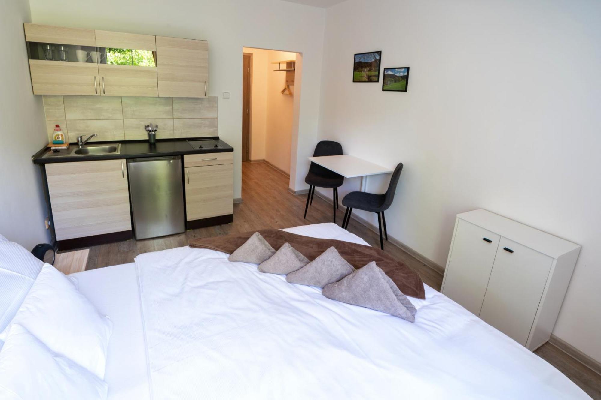 Formule Hotel Perštejn Kültér fotó